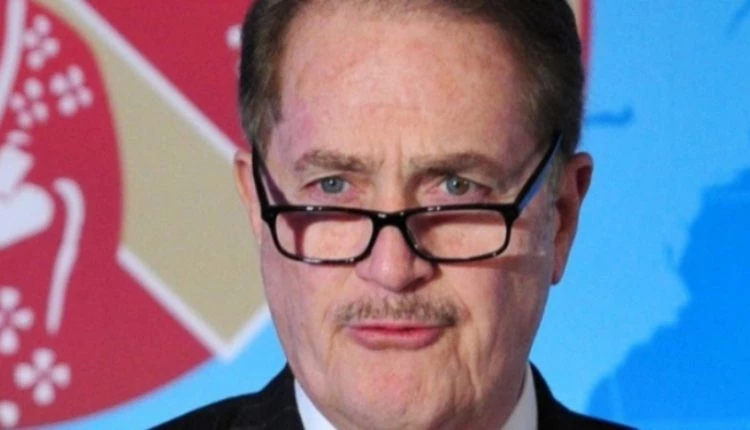 Όταν μιλάει αυτός ο Ελληνας, ο Τραμπ ακούει με προσοχή